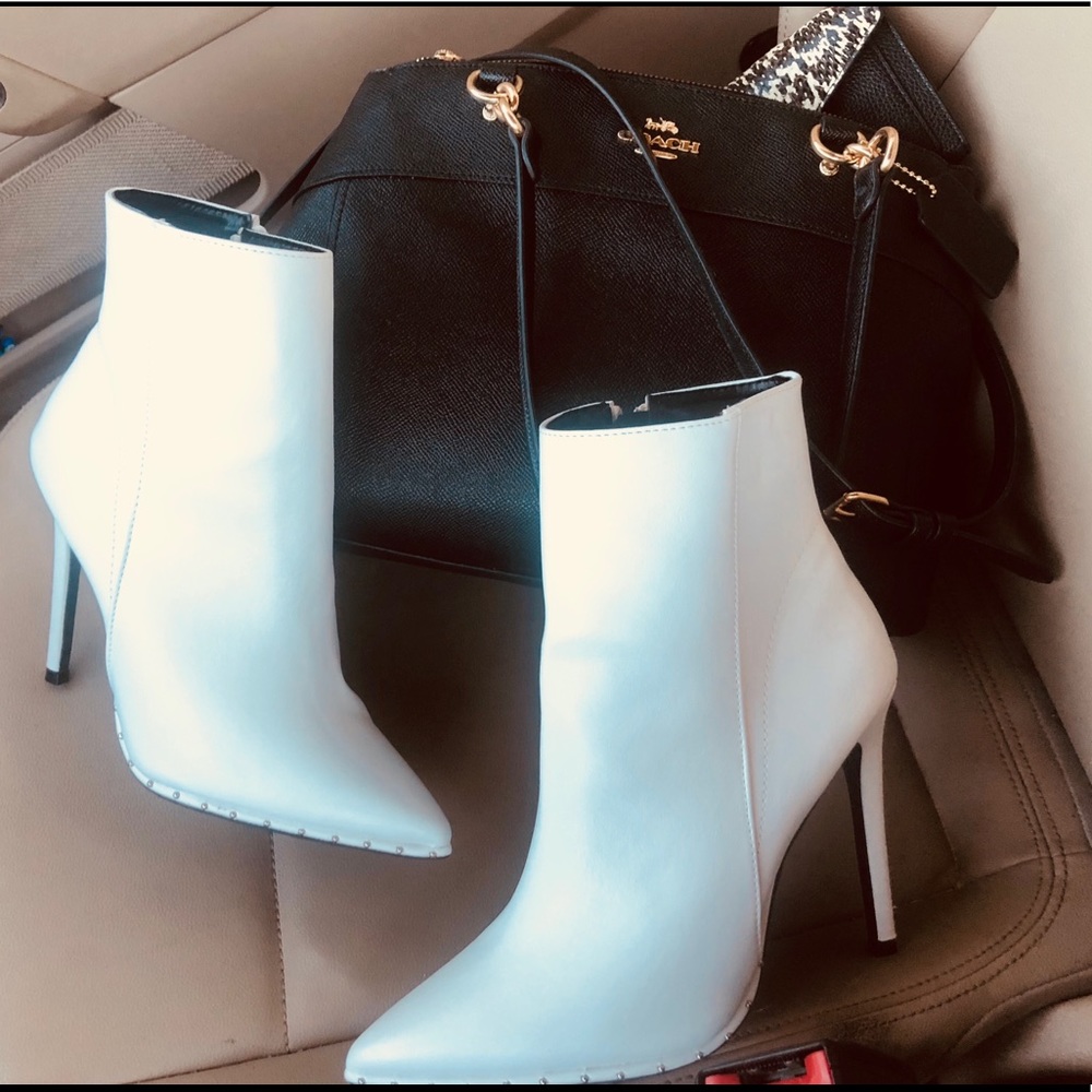 Trendy White Booties / Heels
